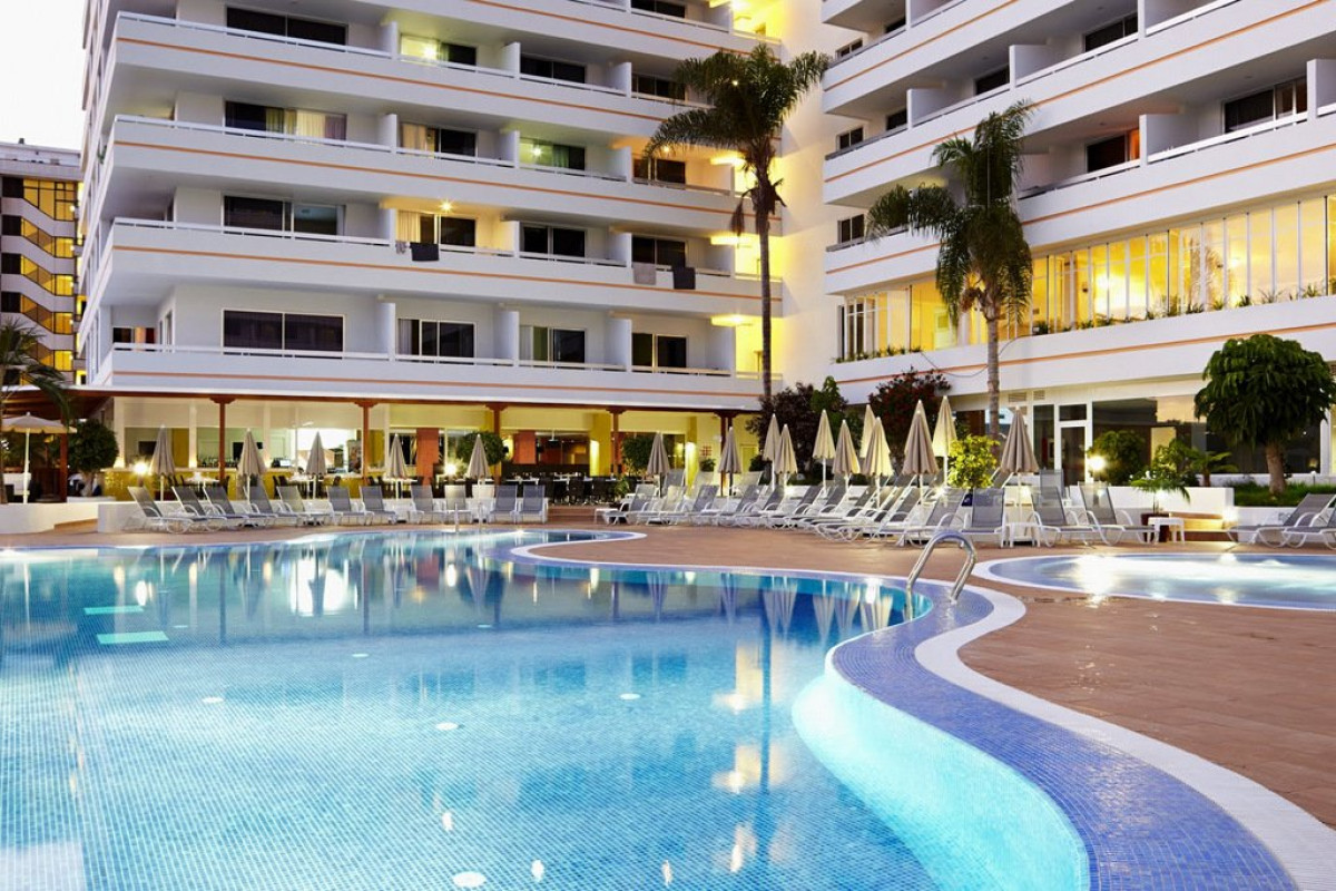 Coral Suites and Spa (Adults Only +16)