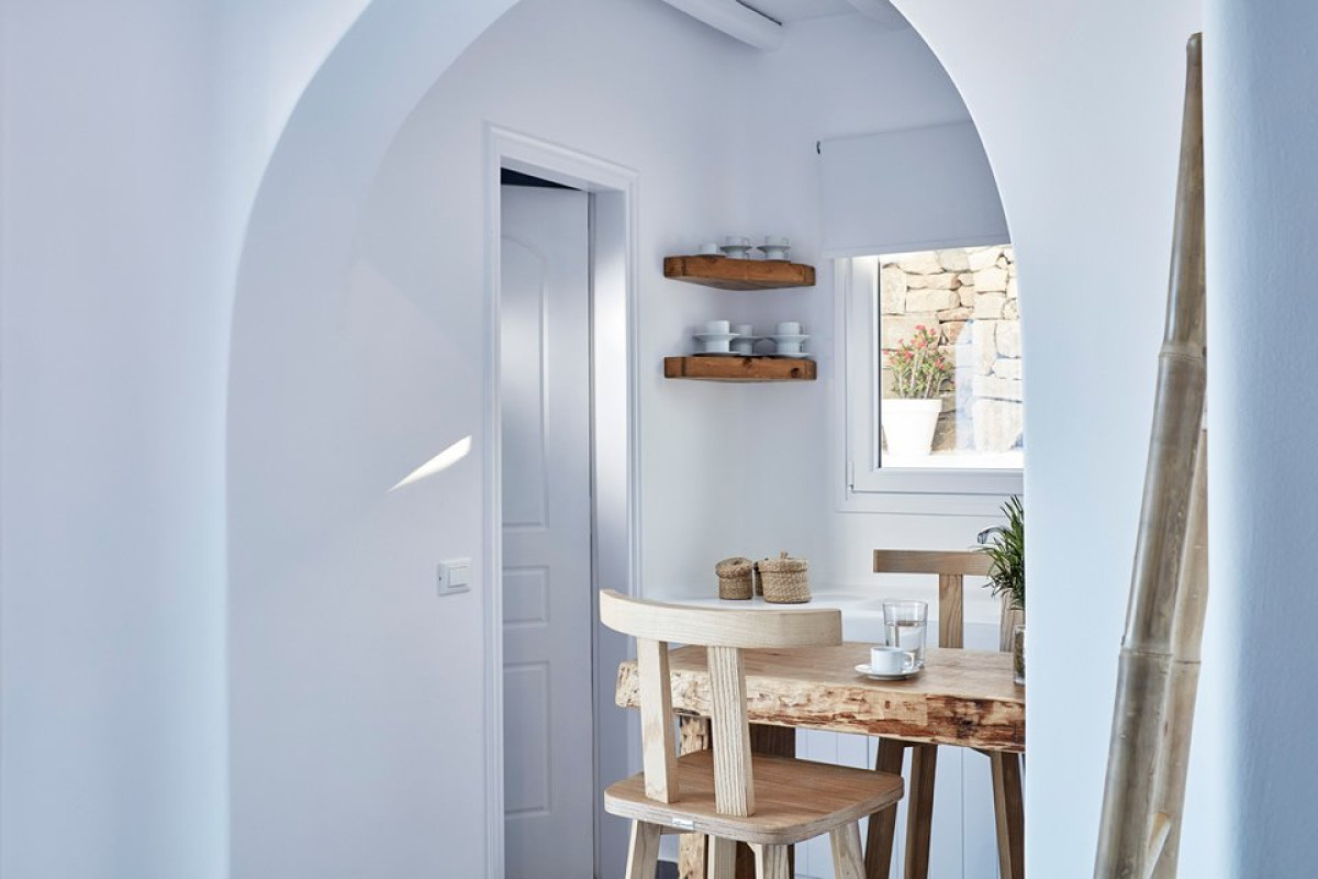 Mykonos Waves Beach House and Suites (K)