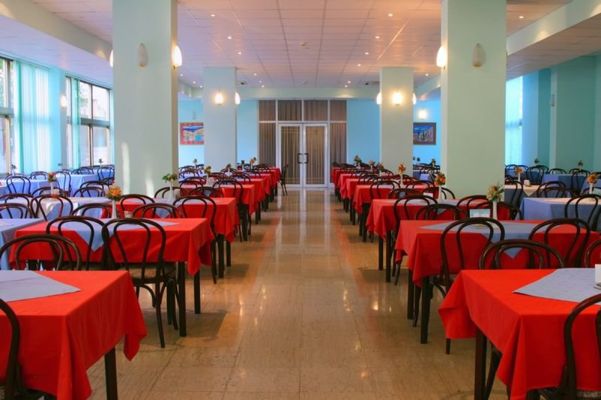 ADRIATIQ HOTEL LAGUNA (Makarska)