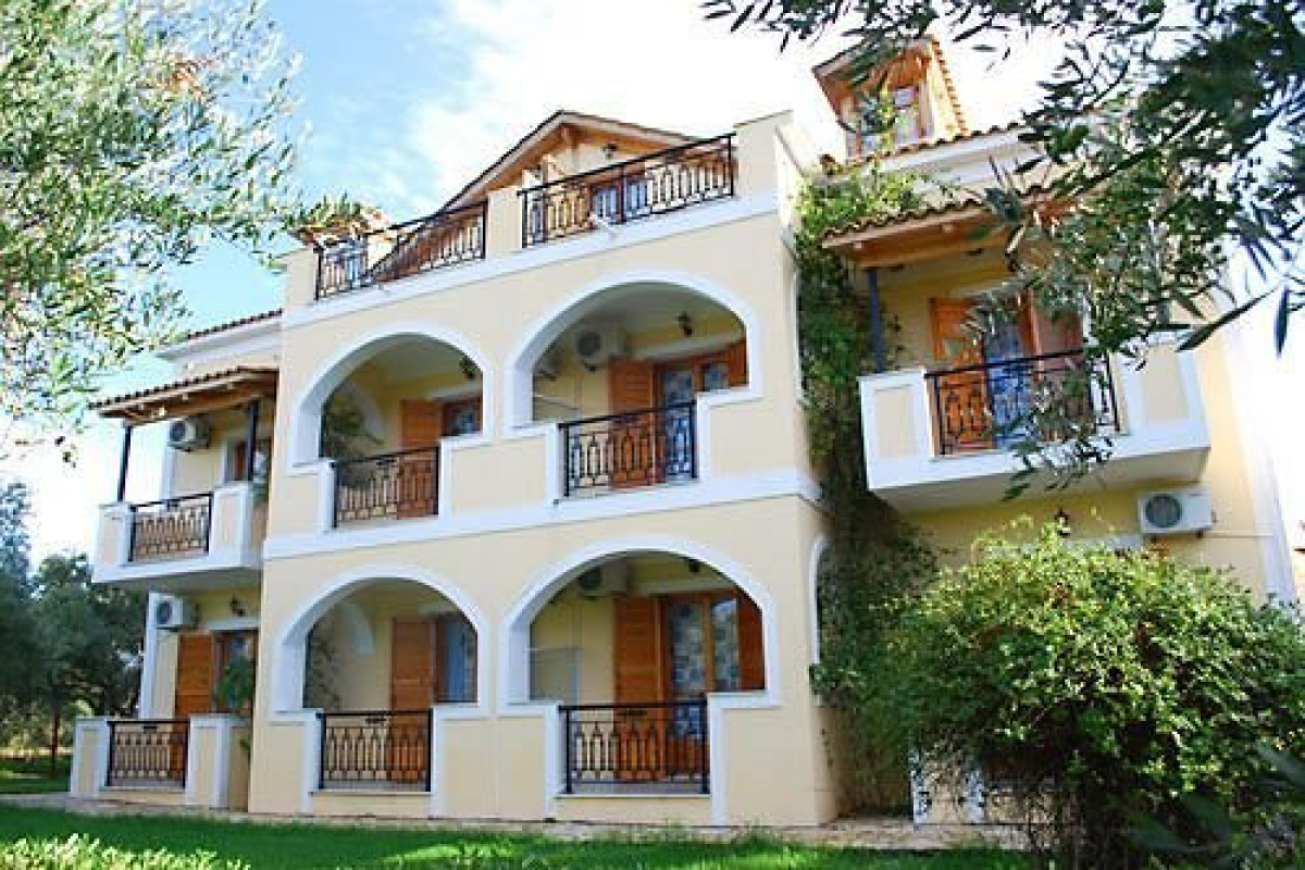 Kavos Psarou Studios and Apartments (Psarou)