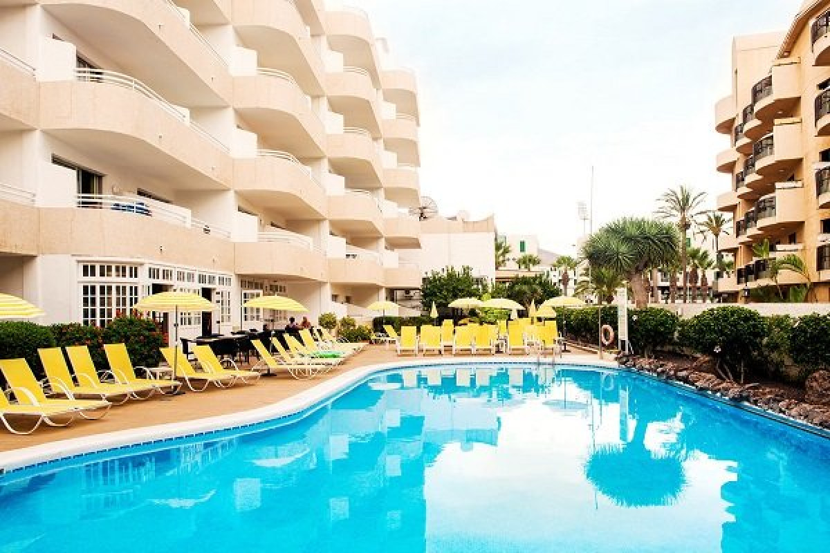 Coral California - Adults Only 16+