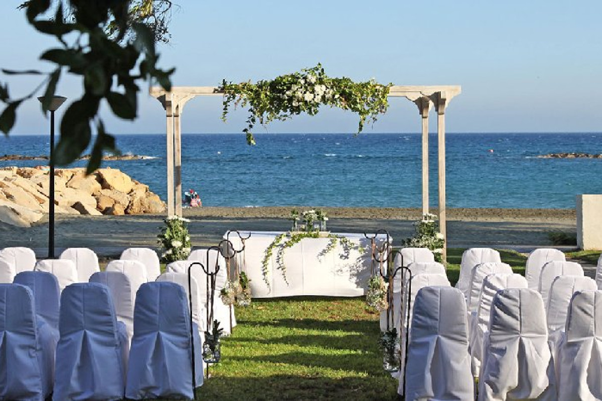 Poseidonia Beach