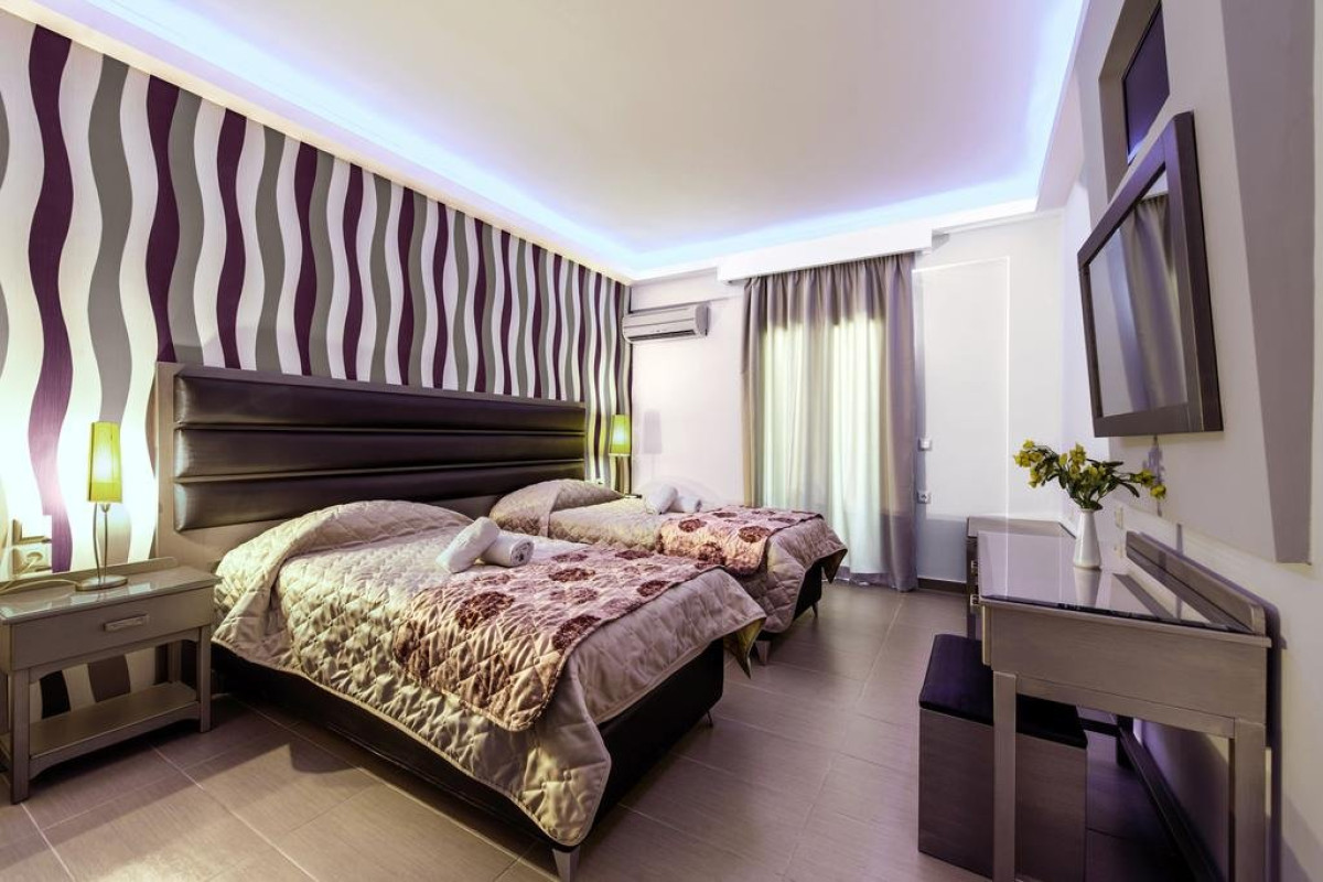 Pirofani Hotel (Lefkada Town)