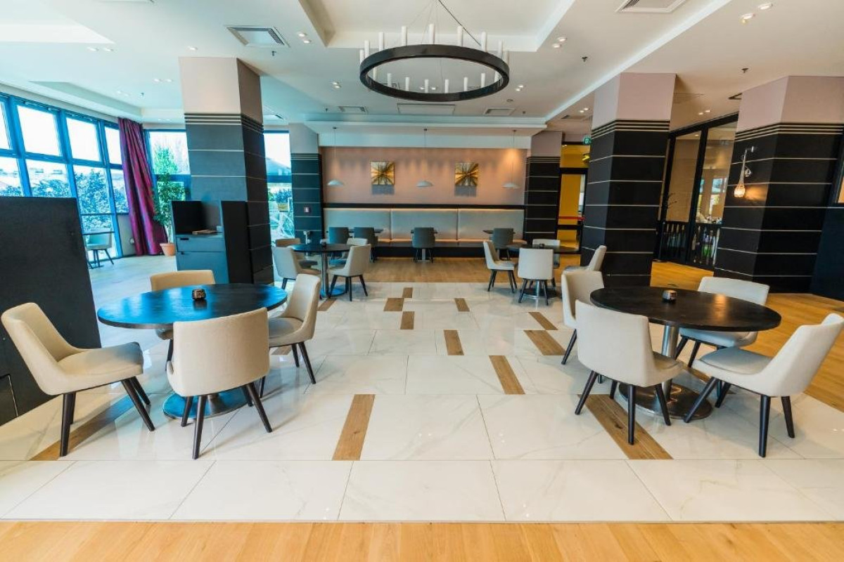 Double Tree by Hilton