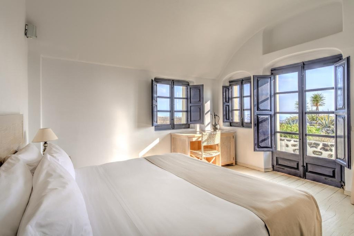 Vedema Resort (Megalochori - Santorini)
