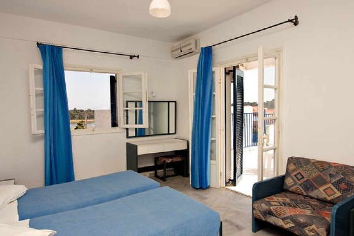Muses Hotel