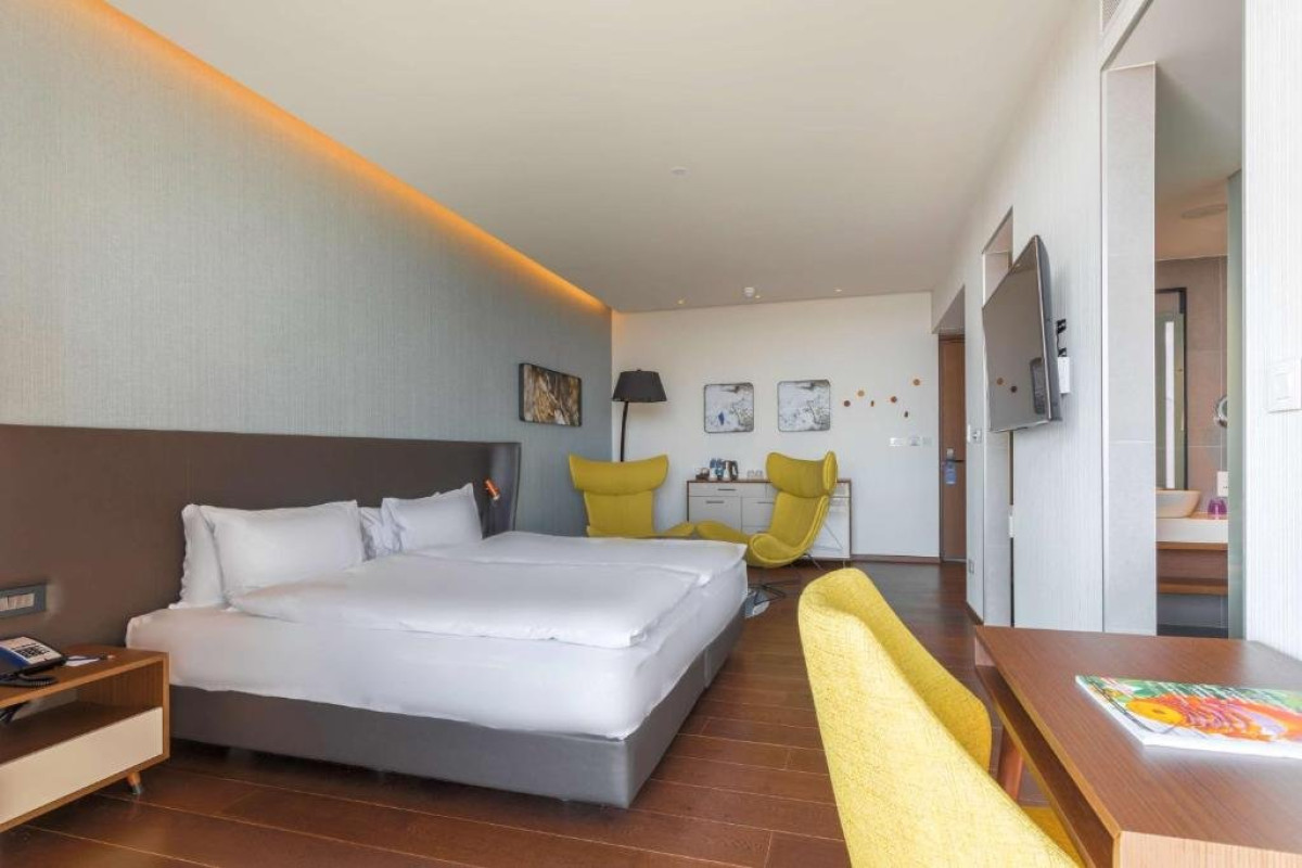RADISSON BLU HOTEL (Larnaca City)