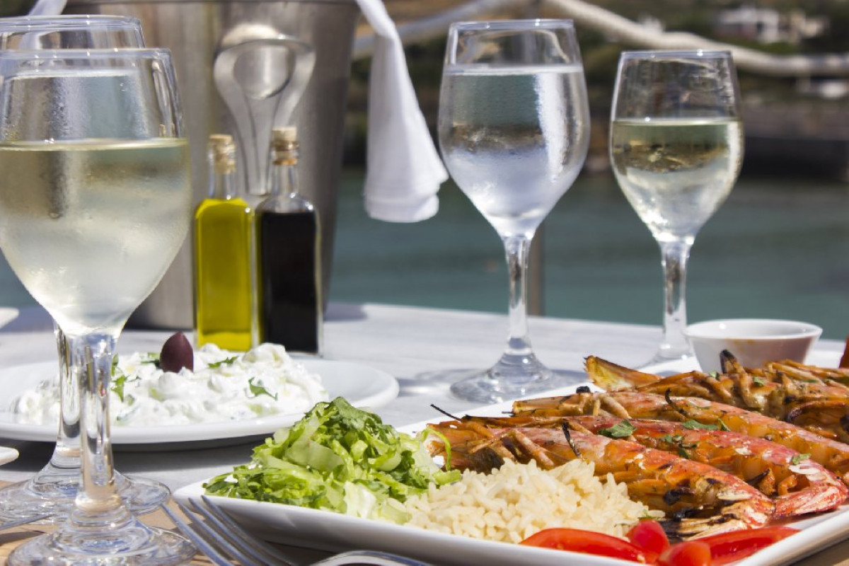 Paros Bay Boutique
