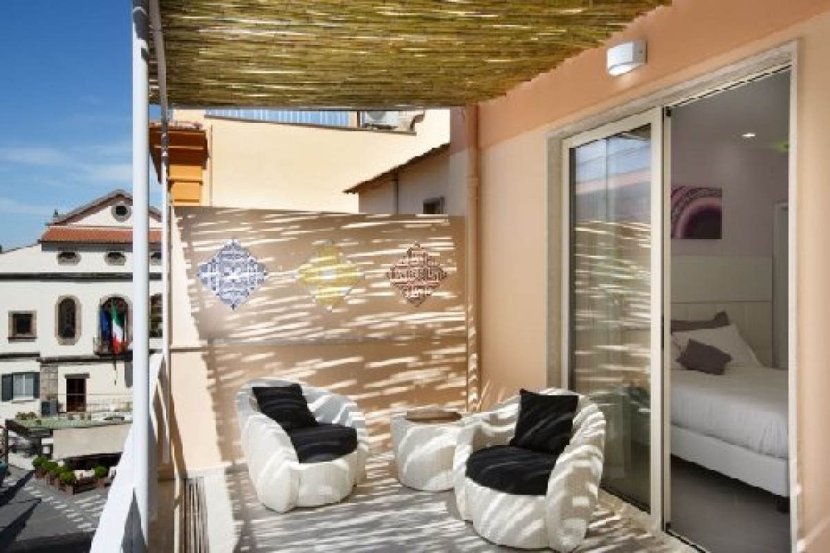 Tasso Suites