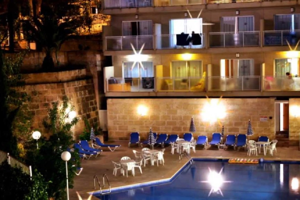 Hotel Tora