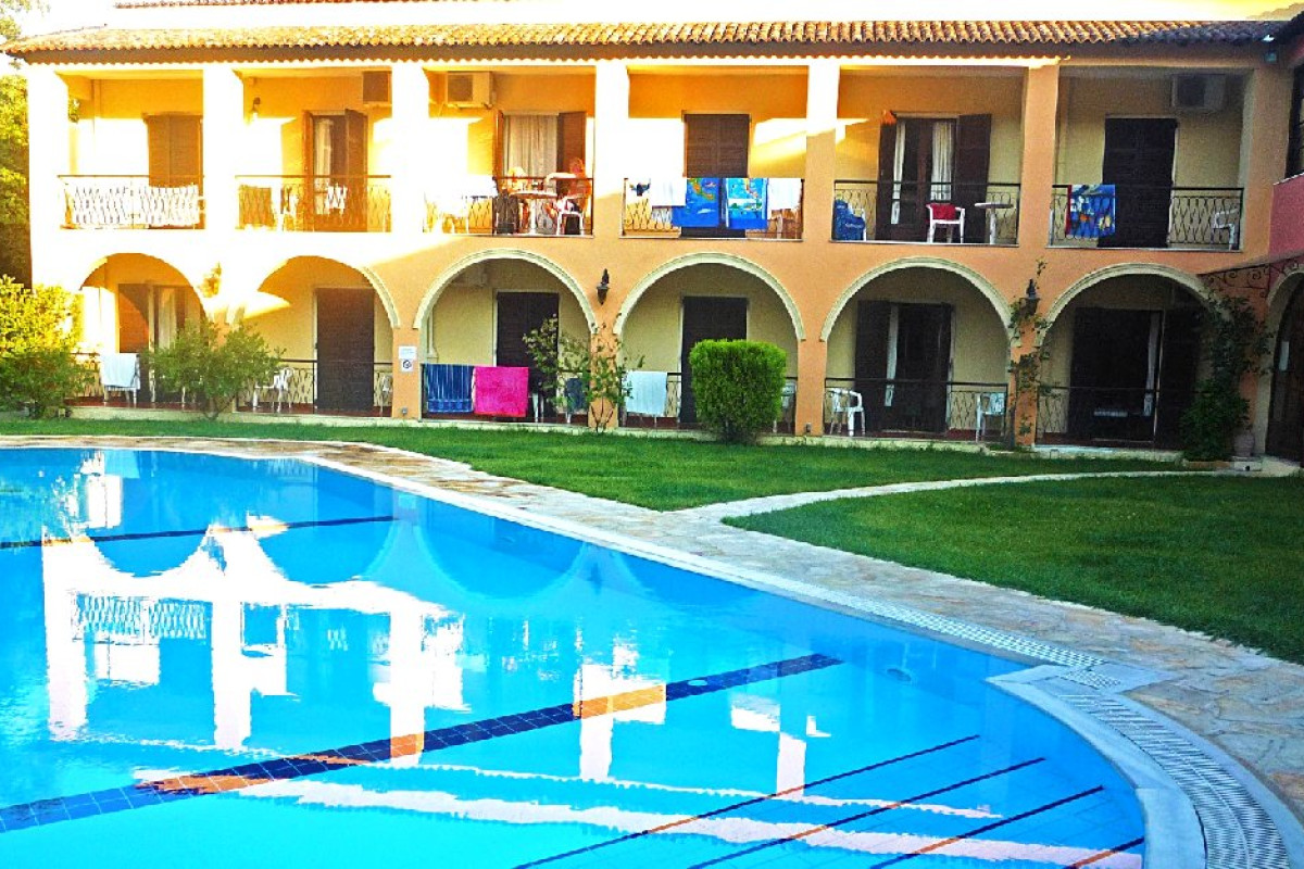 Annaliza Aparthotel
