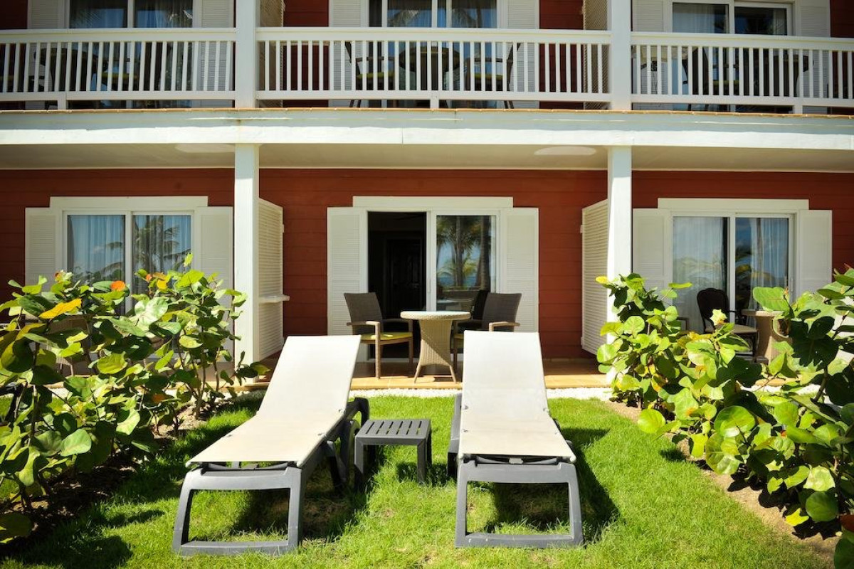 BARCELO BAVARO BEACH (adults only)