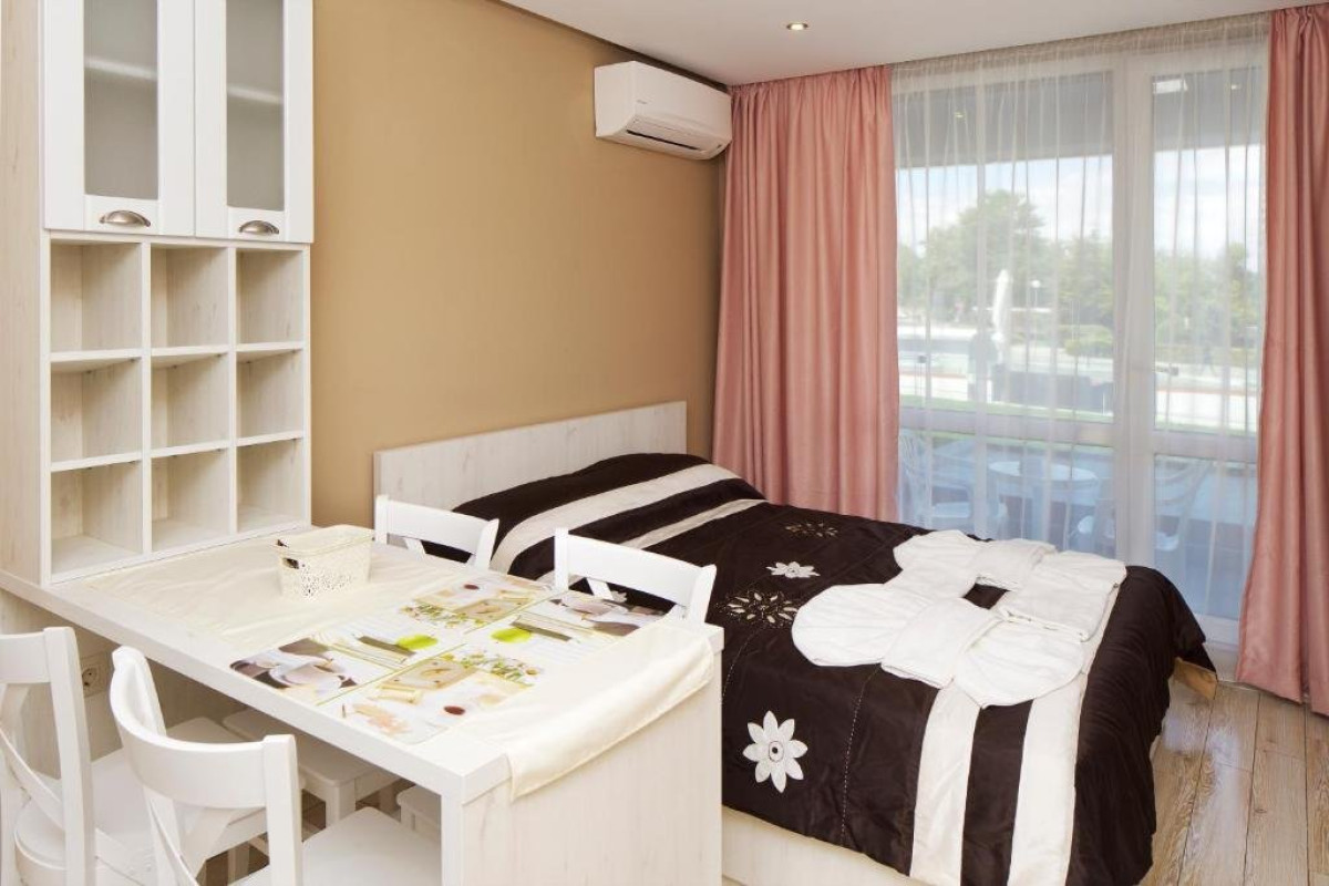 Aparthotel PARADISO