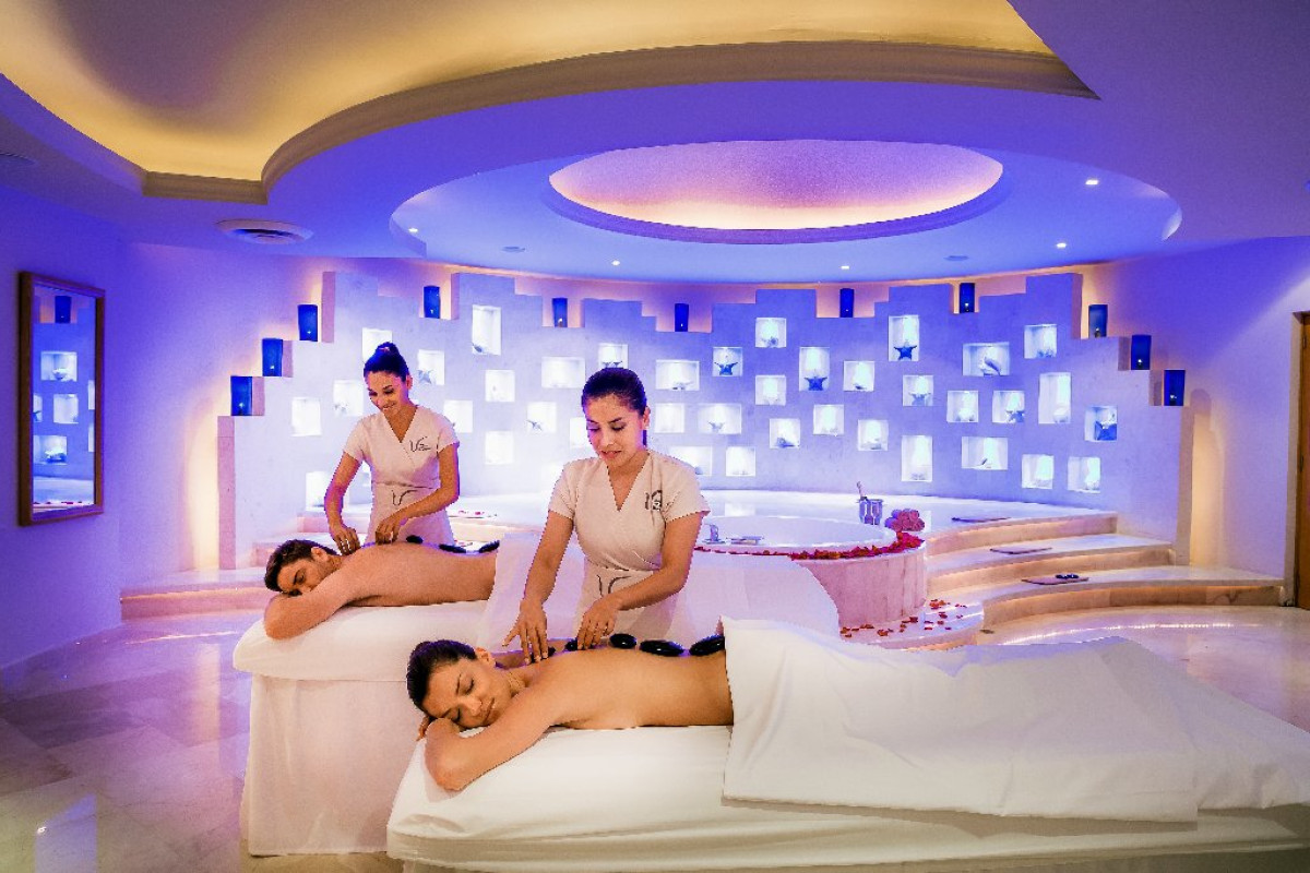 Barcelo Maya Grand Resort