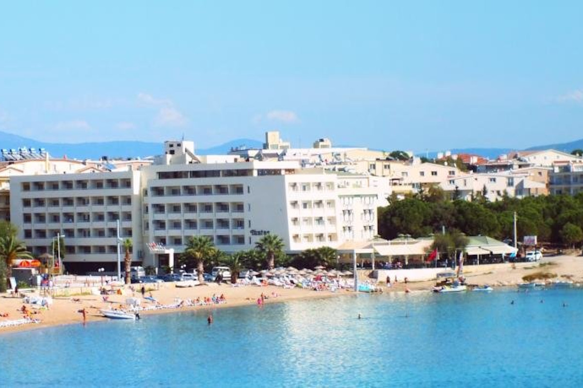 TUNTAS BEACH HOTEL