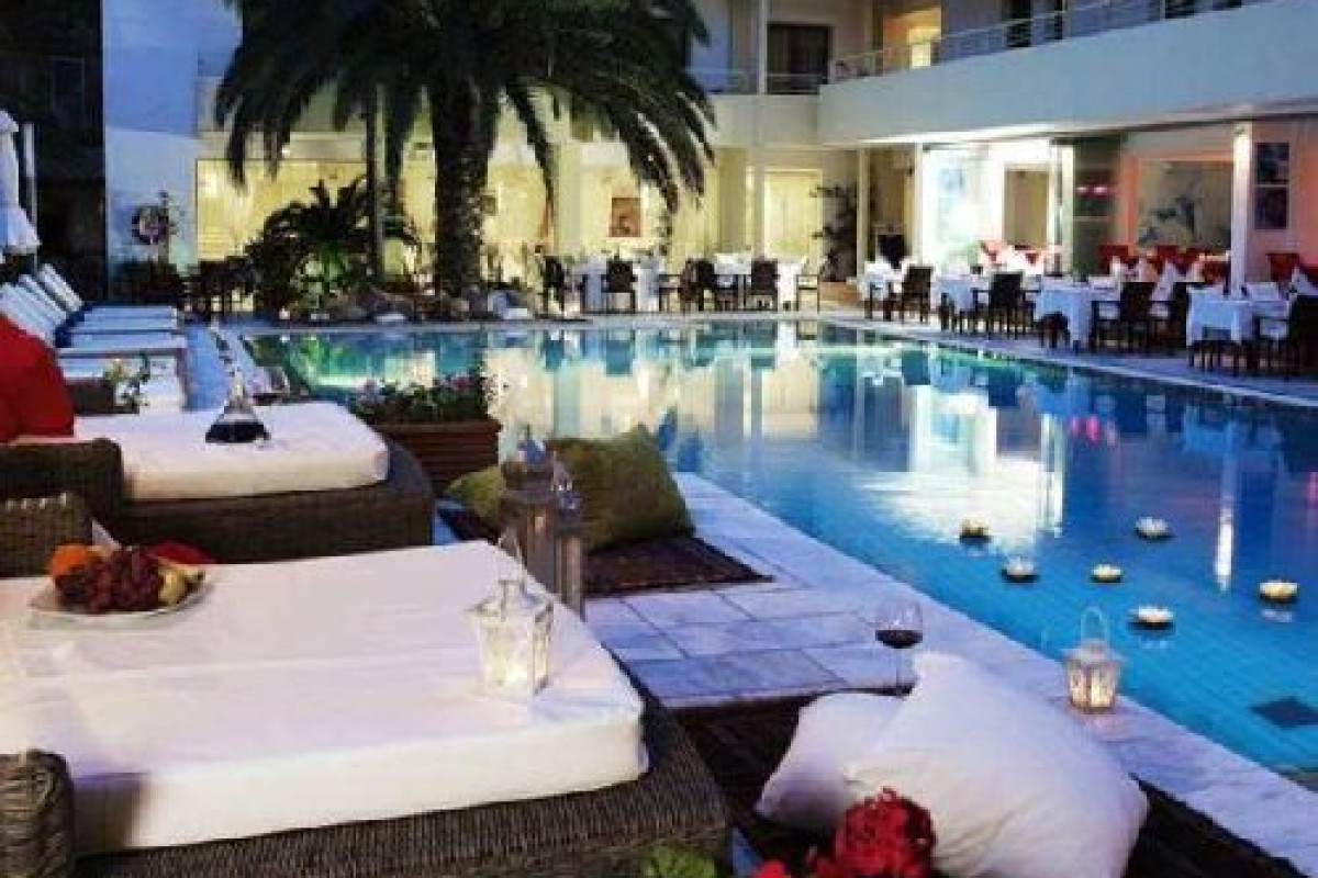 La Piscine Art Hotel