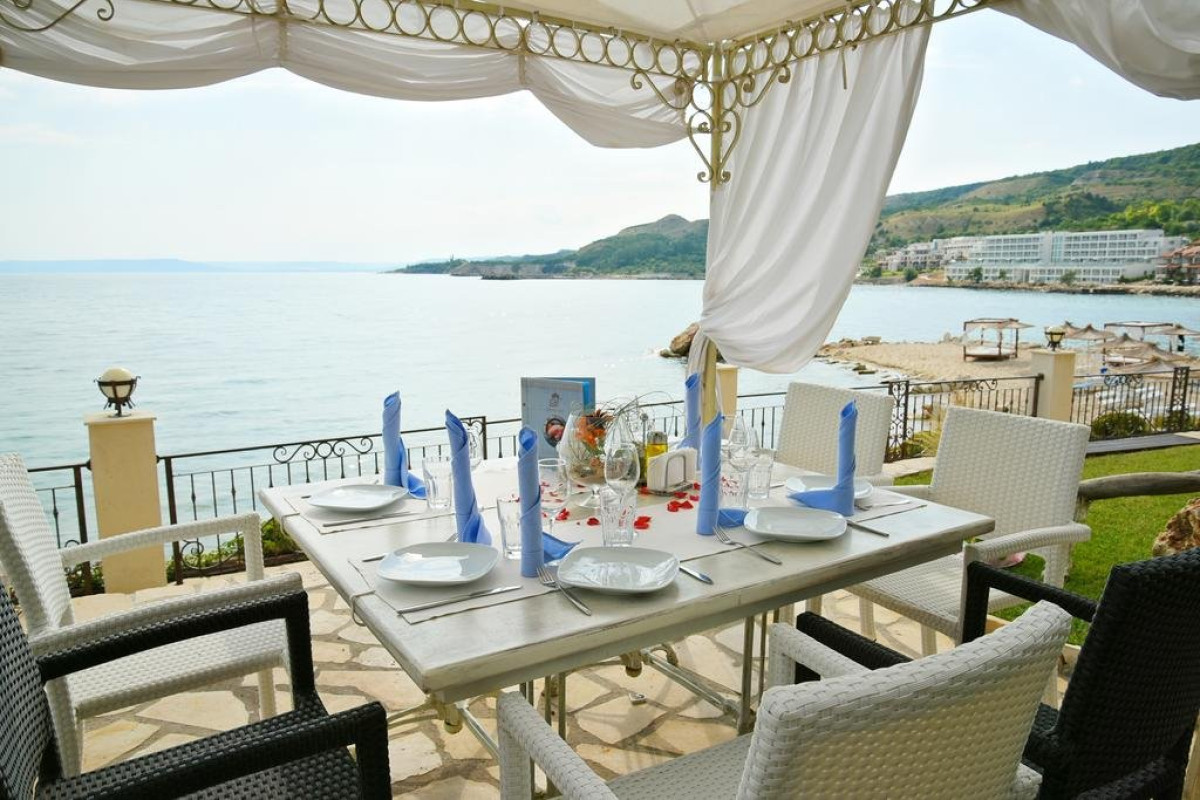 ROYAL BAY RESORT