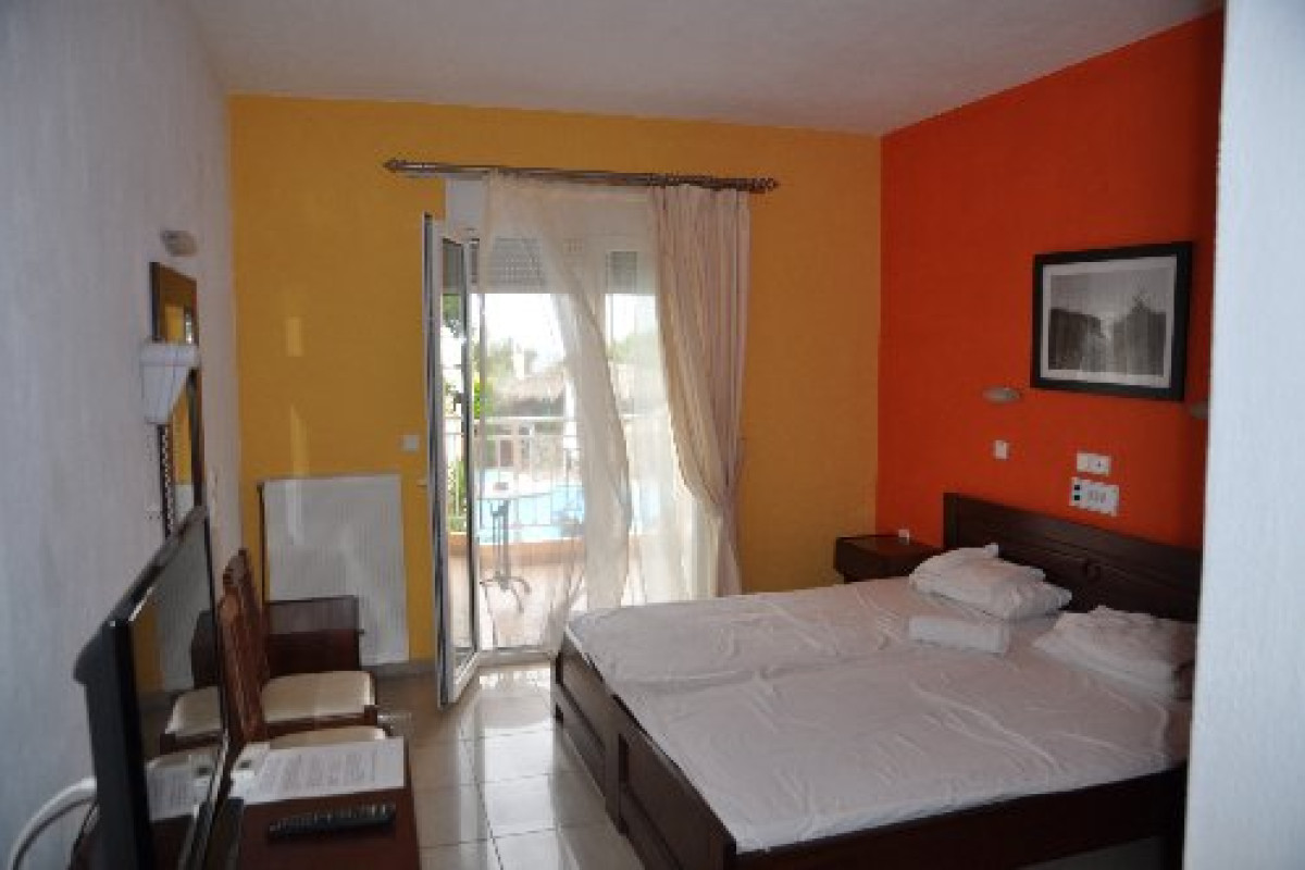 Potos Hotel (Potos)