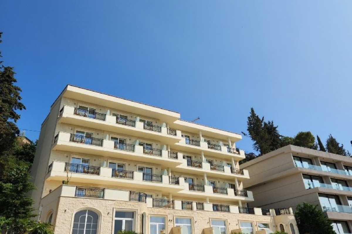 Gold Hotel (Vlore)