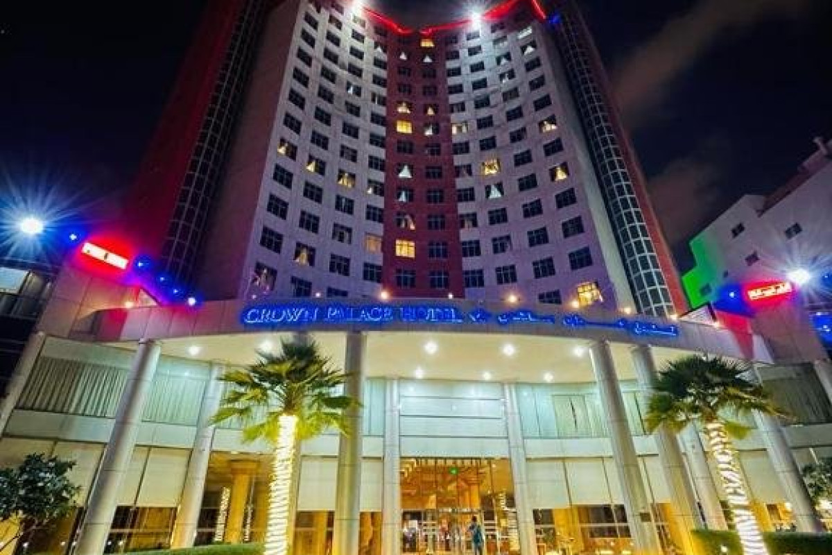 Capital O 401 Crown Palace Hotel