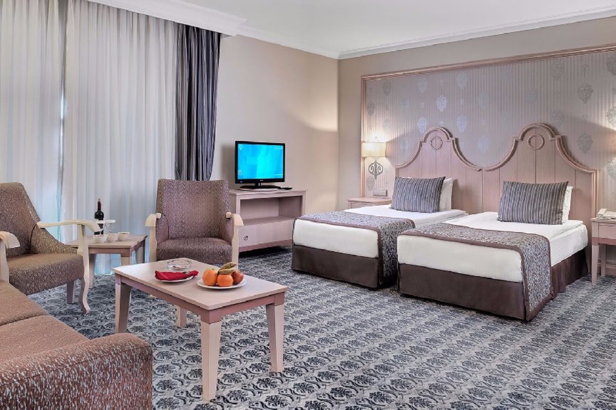 STARLIGHT RESORT HOTEL