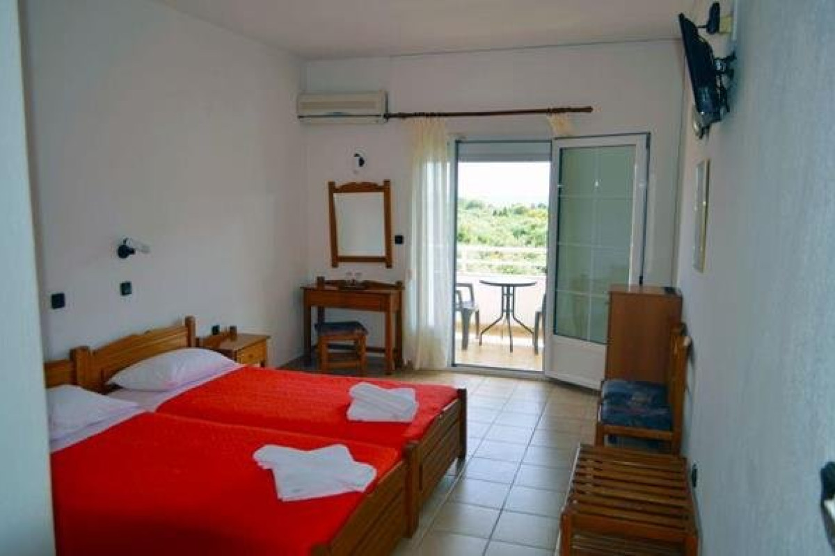 Achilion Hotel (Skala Potamias)