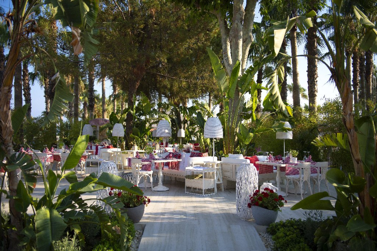 MIRAMARE BEACH HOTEL