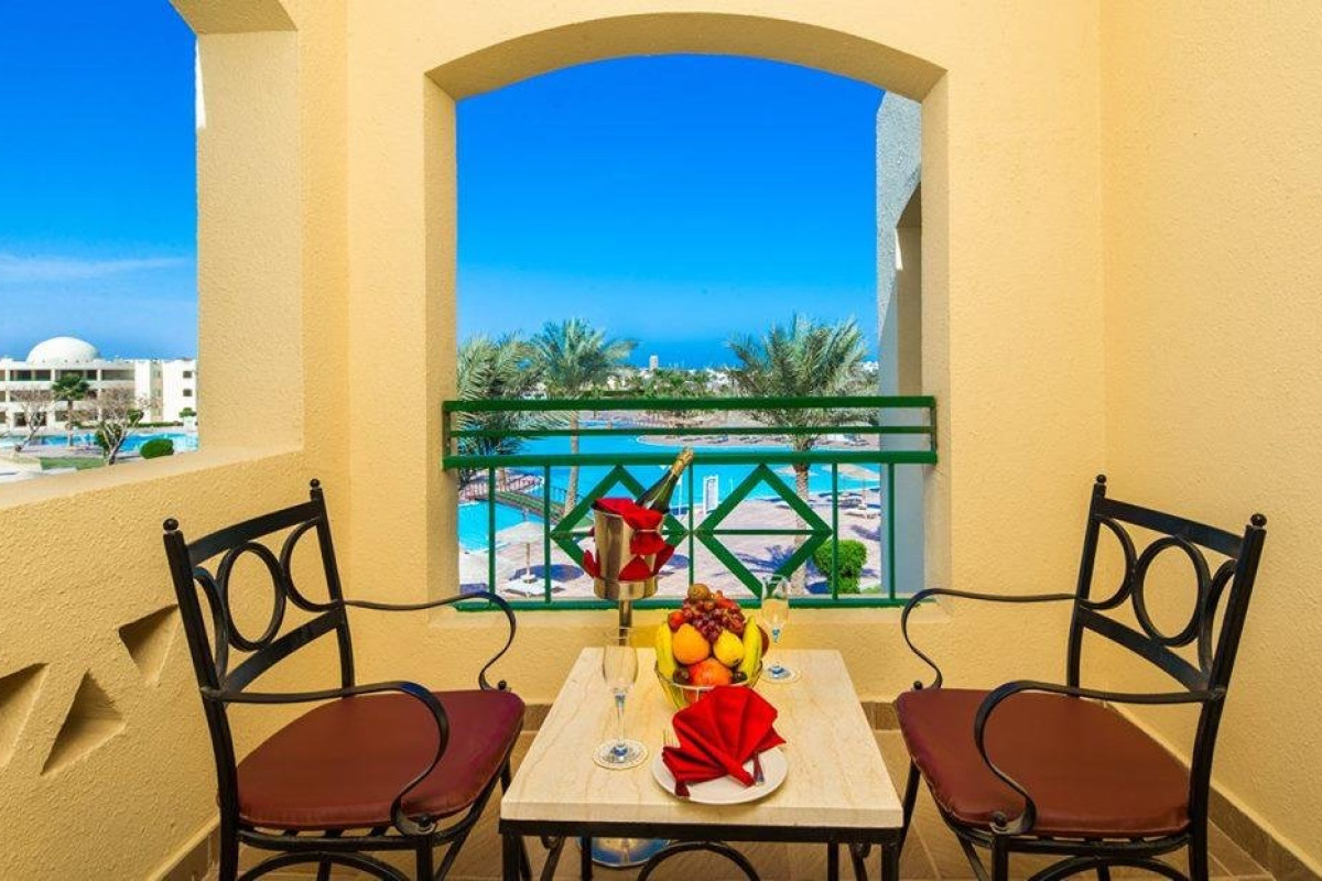 TIA HEIGHTS MAKADI BAY