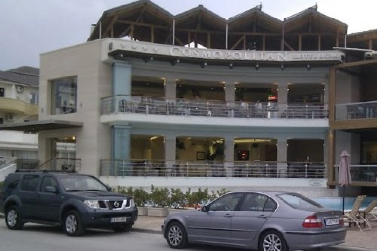 Cosmopolitan  and Spa (Paralia Katerinis)
