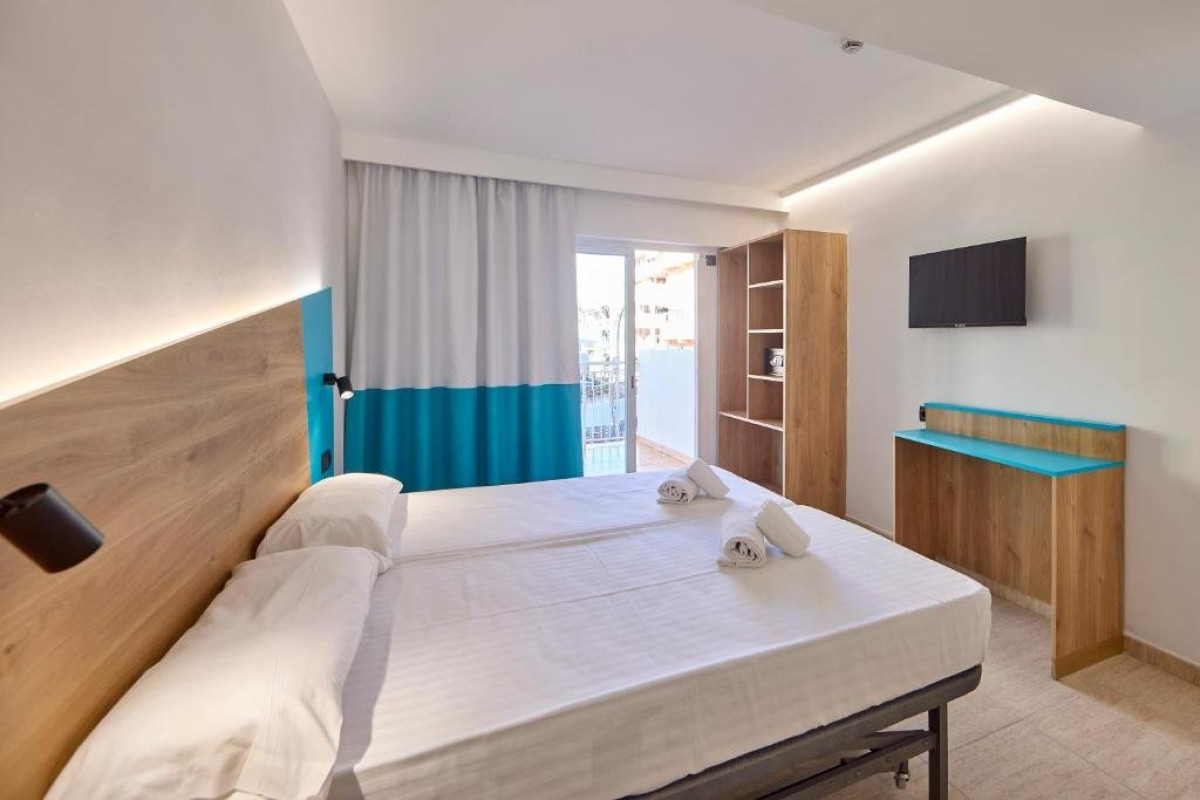 Ahoi! Urban Beach Hotel