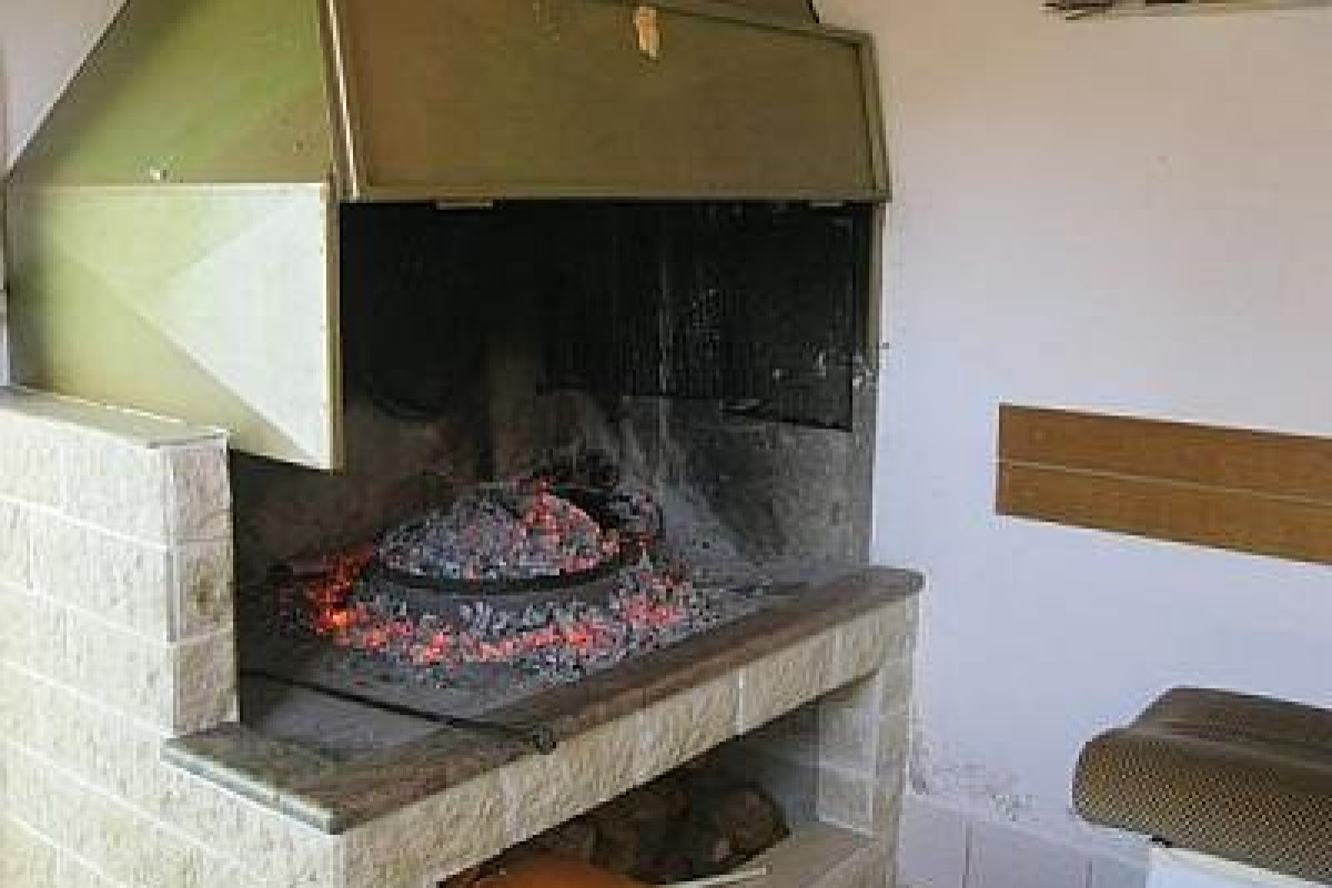 PETAR private house (Trogir)