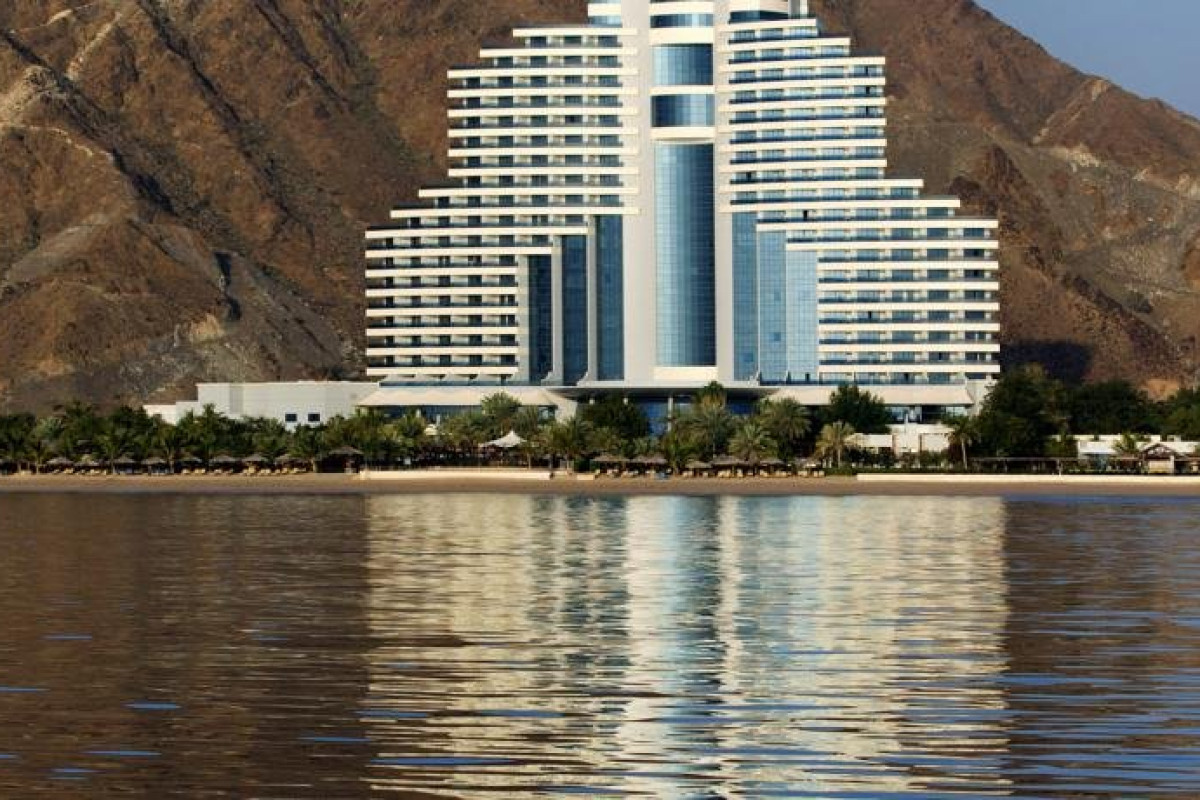 Le Meridien Al Aqah Beach Resort