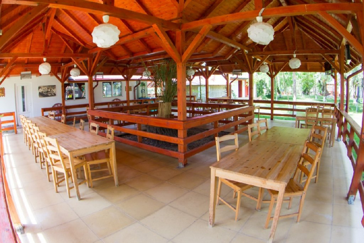 Insula Nada Apelor Resort