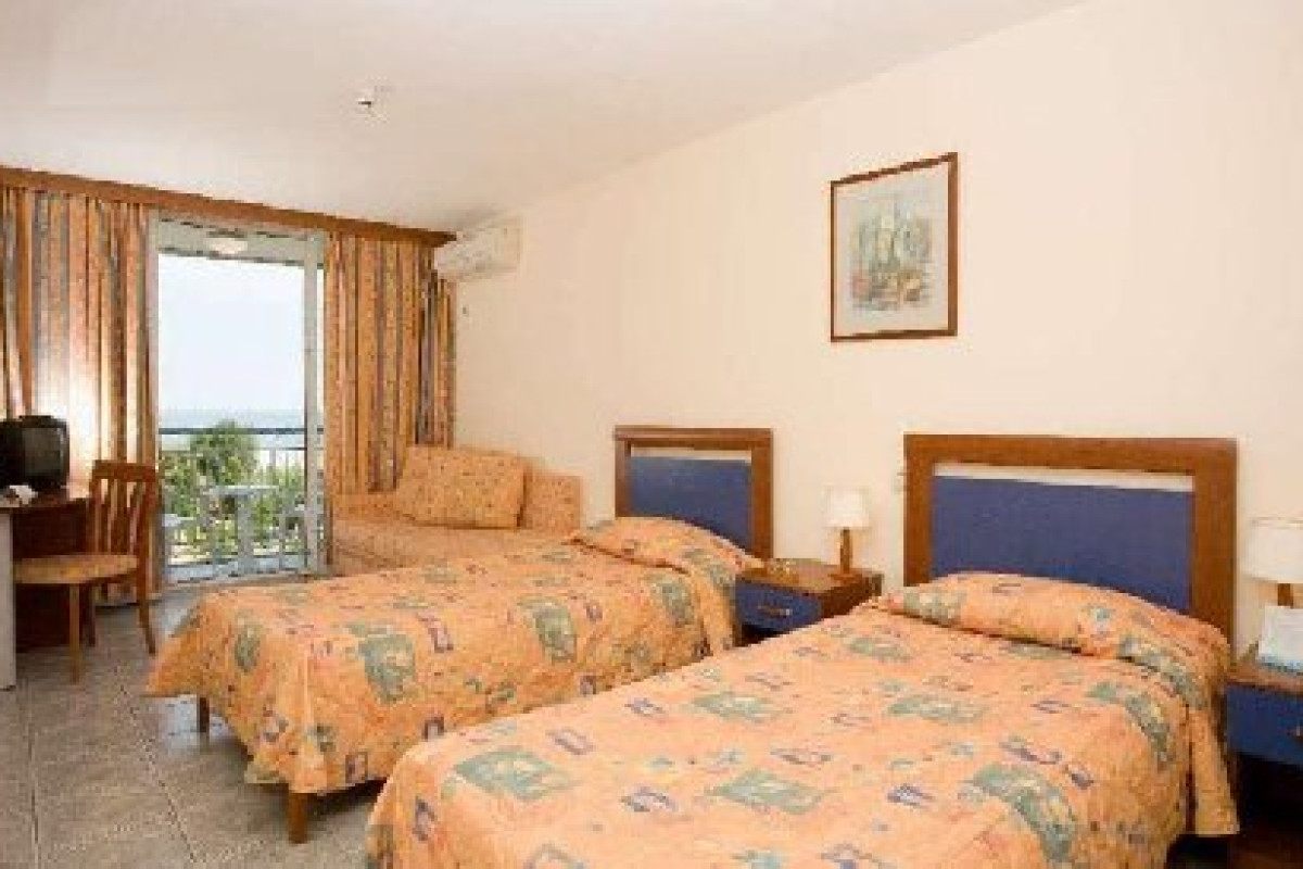LAGUNA MARE - Oferta speciala