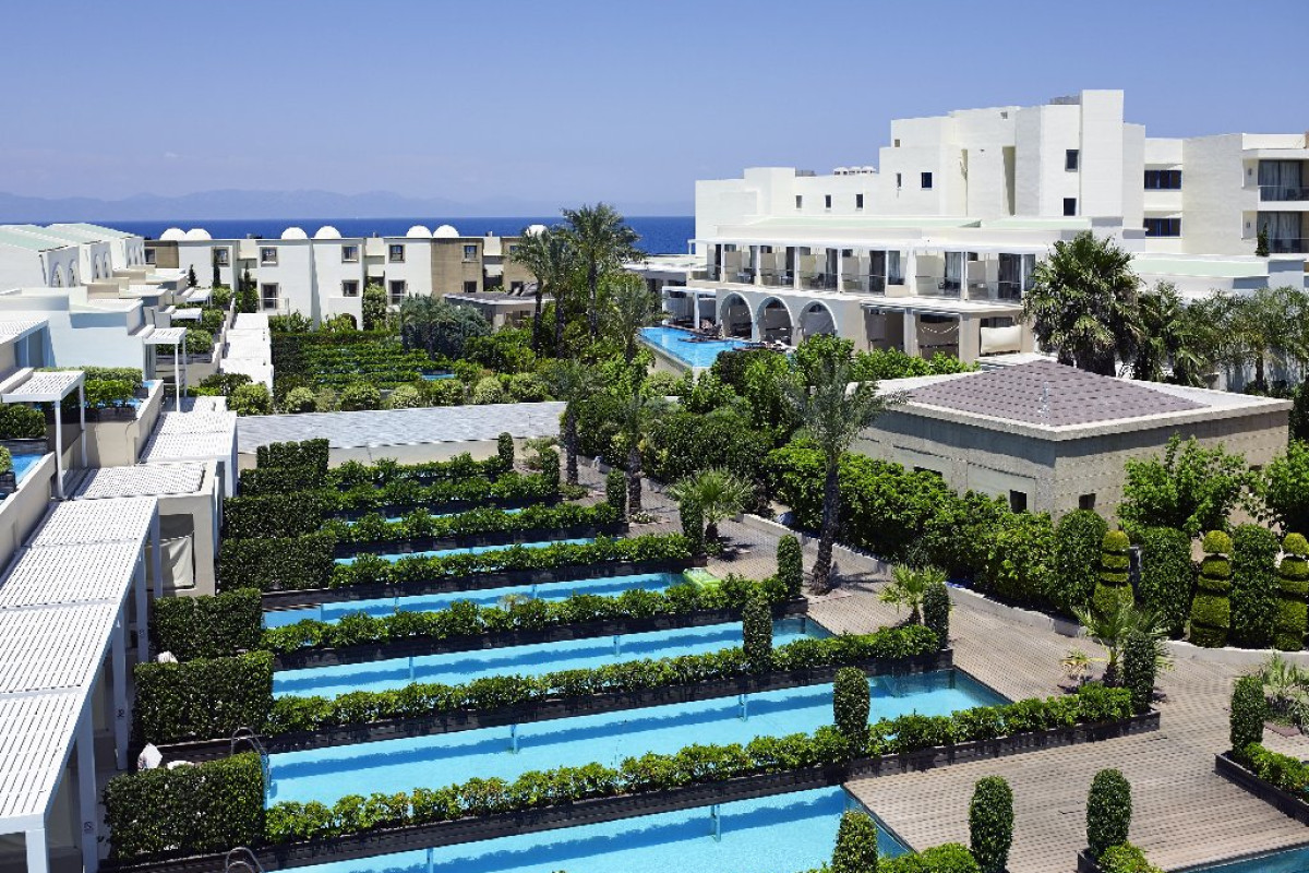 The Ixian All Suites - Adults Only 16+