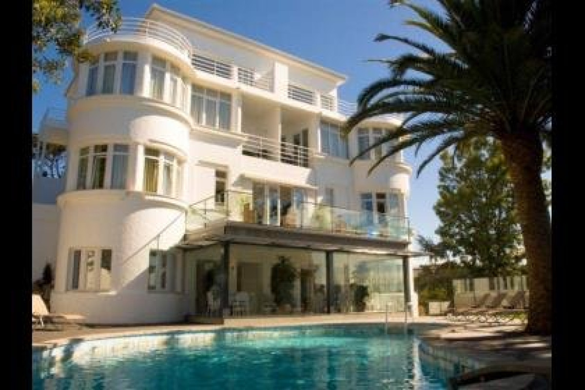 Hotel Amazonia Estoril