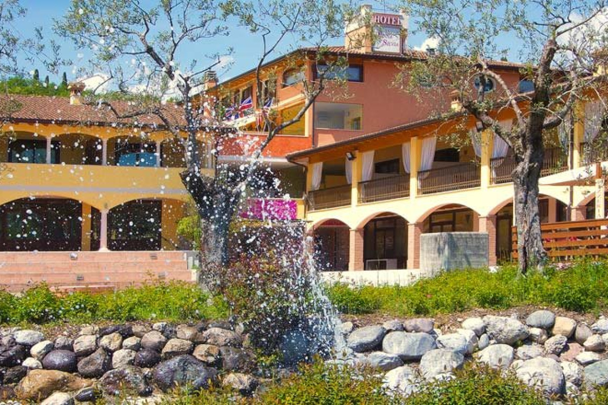DONNA SILVIA (Manerba del Garda)