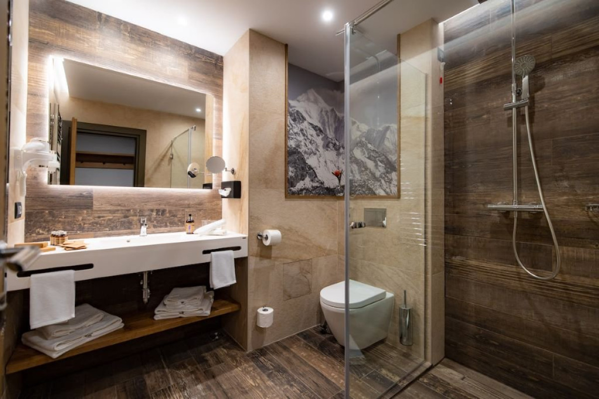 BELMONT HOTEL  SPA