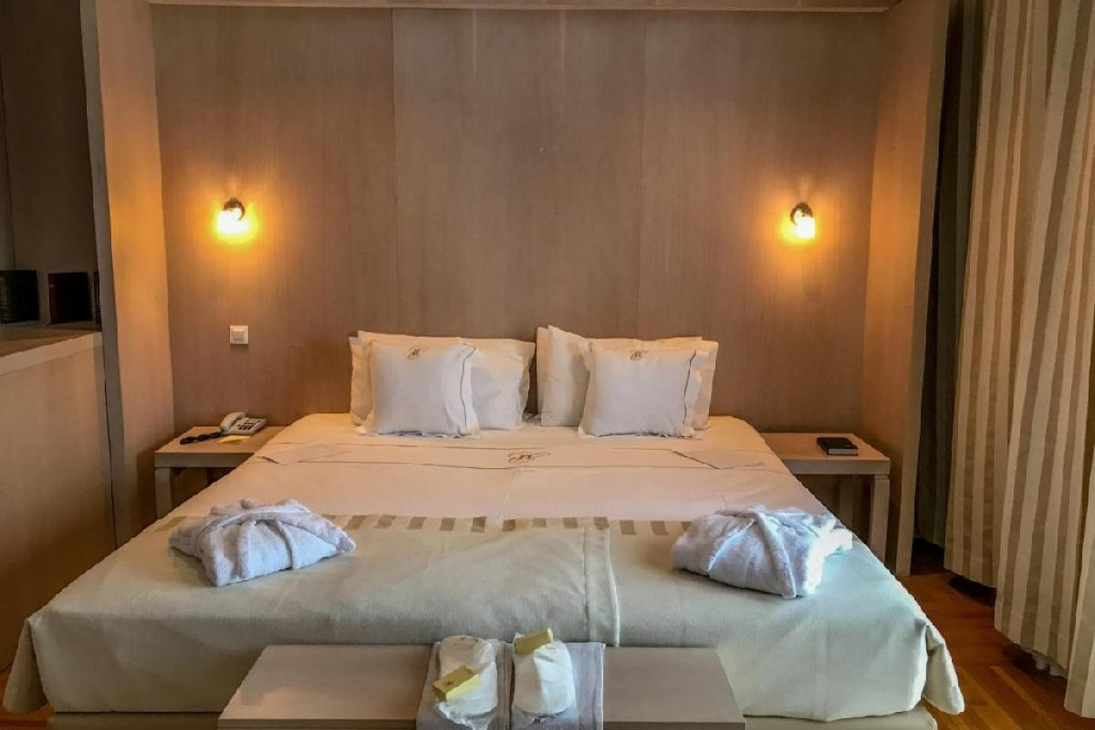 City Hotel