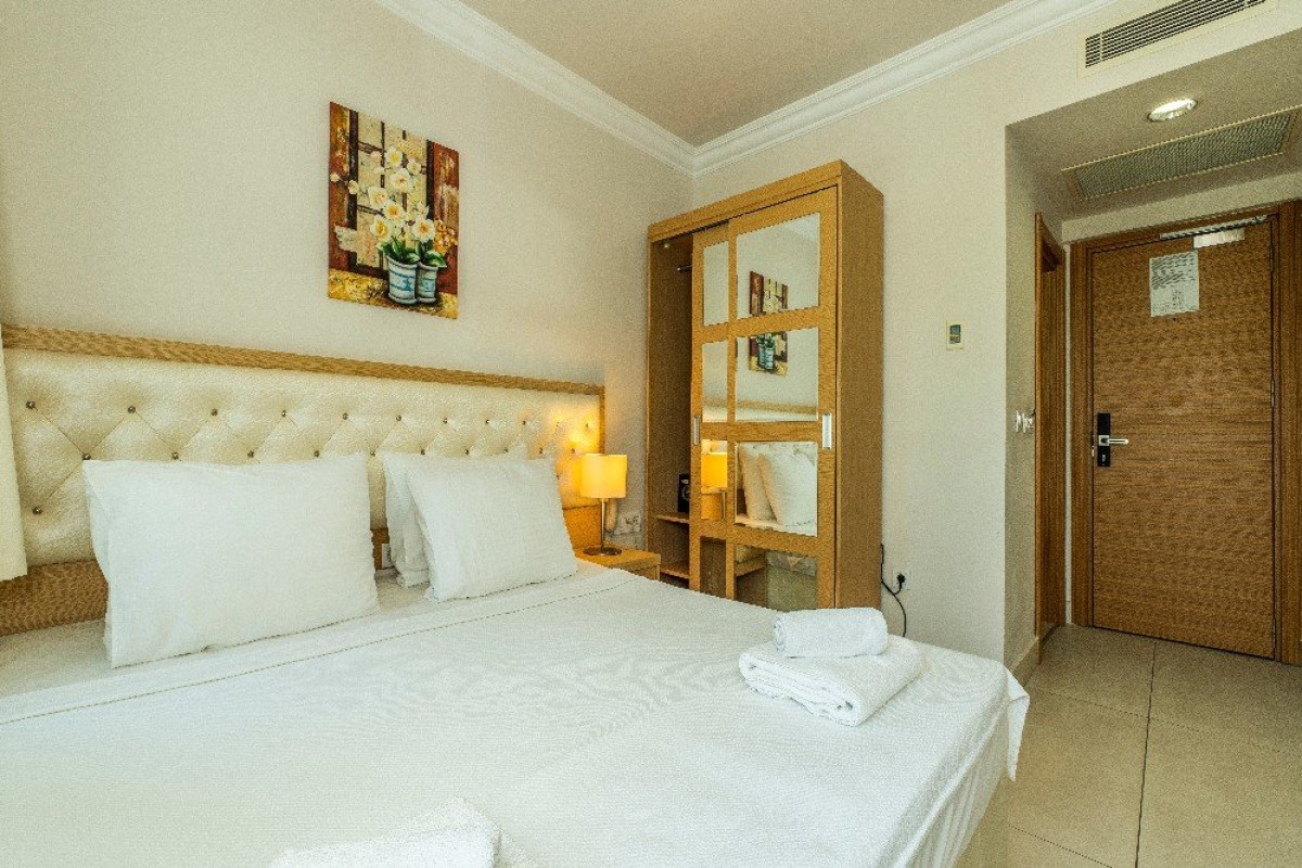 DRAGUT POINT NORTH