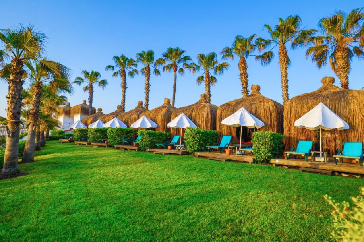 CRYSTAL FLORA BEACH RESORT