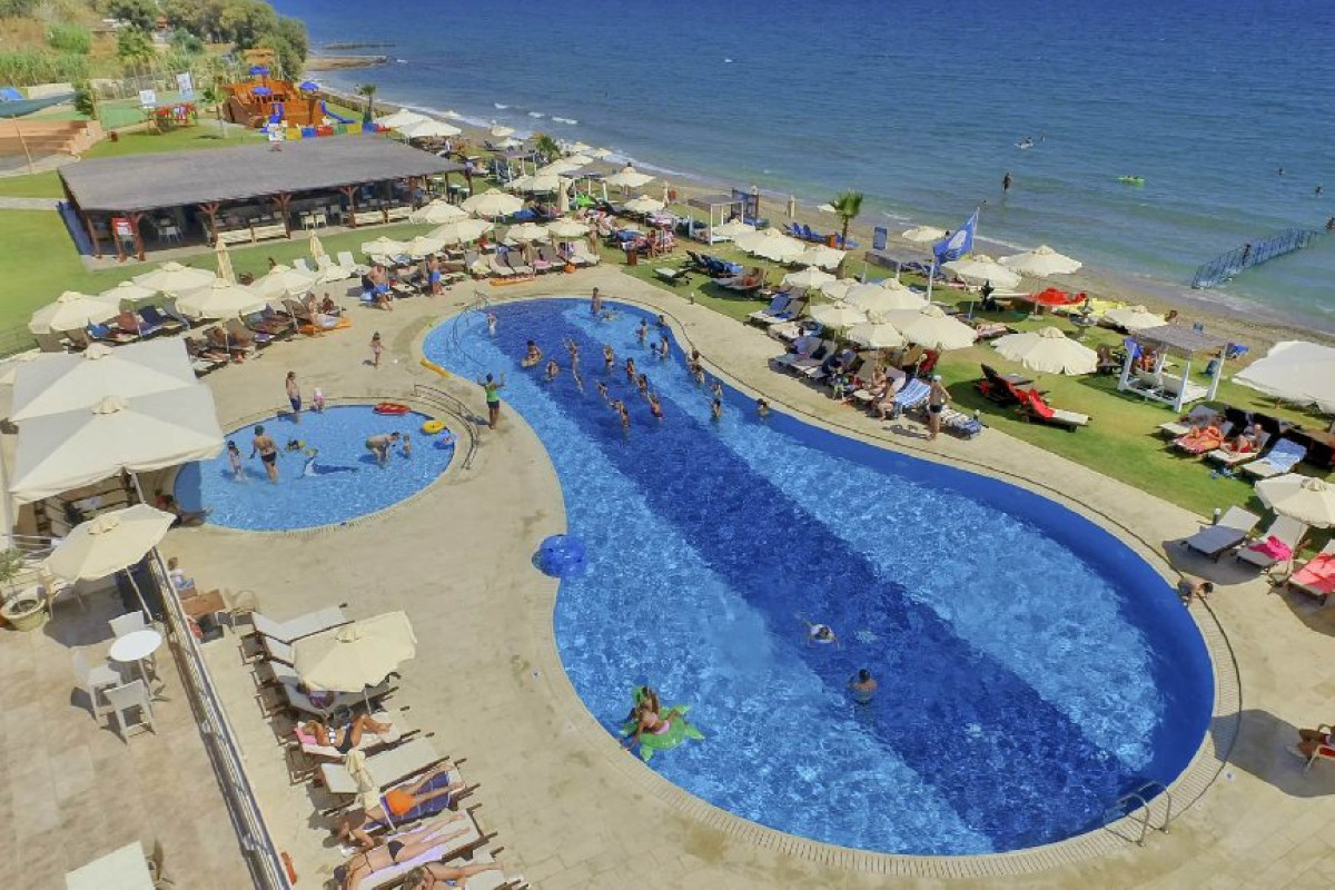Kiani Beach Resort (C)