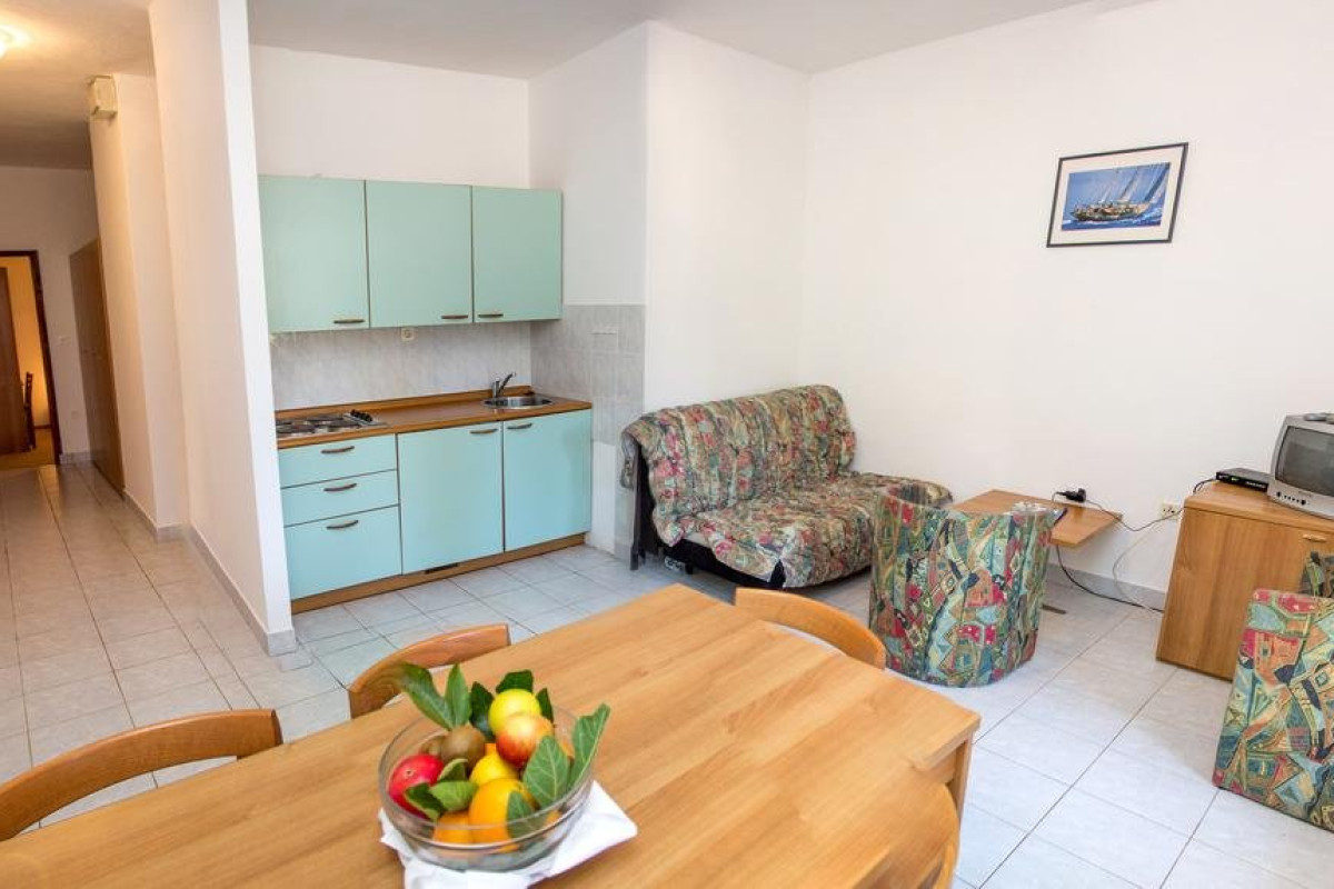 MIRAN HOTEL (Pirovac)
