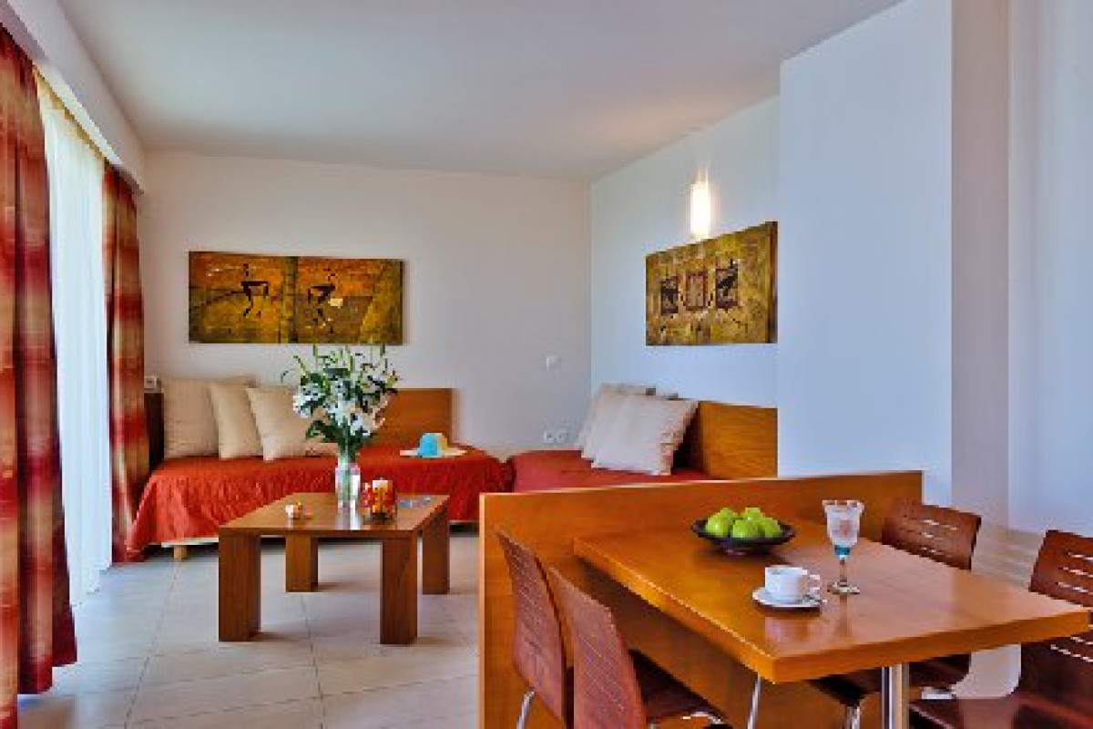 Bella Pais - recomandat 3*