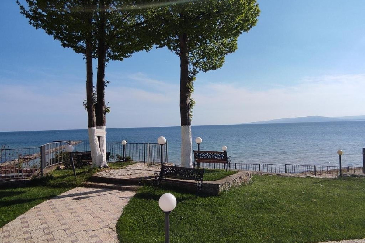 Helios Hotel