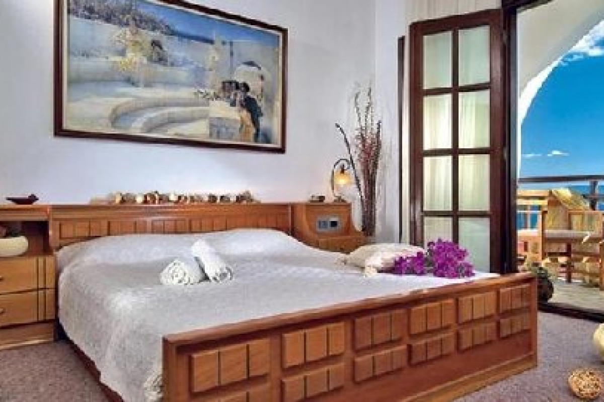 Akrathos Hotel