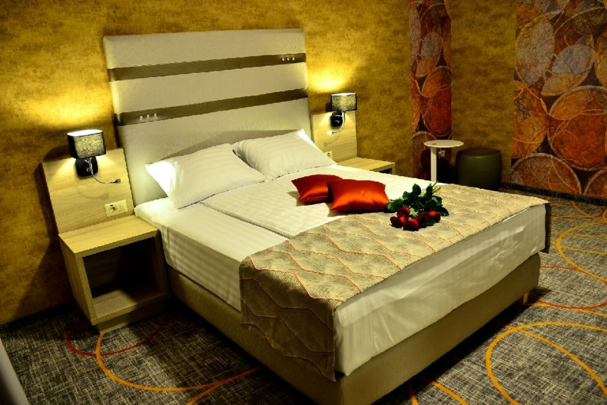 HOTEL BARIL