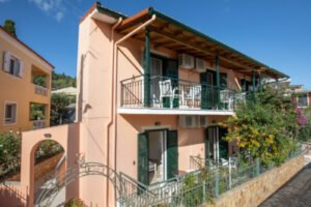 Bella Vista Hotel and Studios