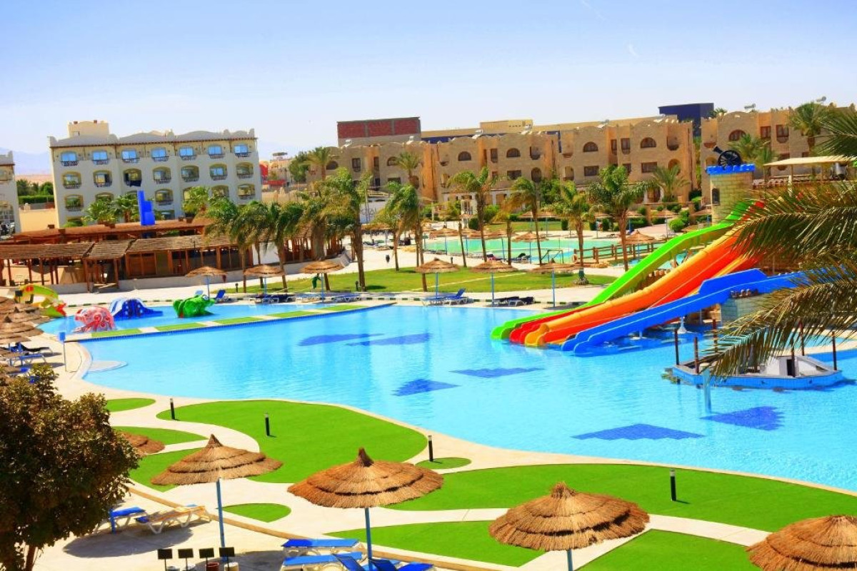 ROYAL LAGOONS RESORT