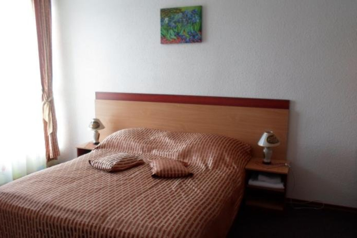 HOTEL INTUS